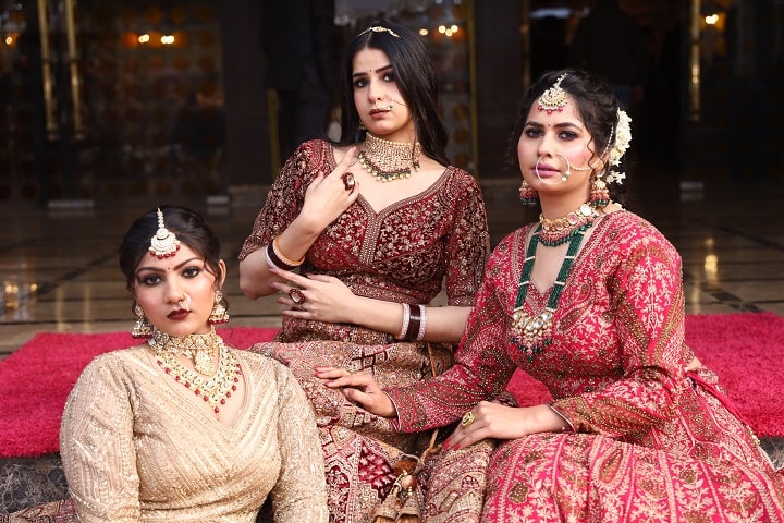 Trending Bride | Top Bridal Makeup | Best Makeup Artist in Meerut | Best Bridal Makeup Artist | top makeup artist in meerut | Best Makeup Artist for Bride | Bridal Makeup Artist | Best Beauty Parlour | Best Makeup Studio |